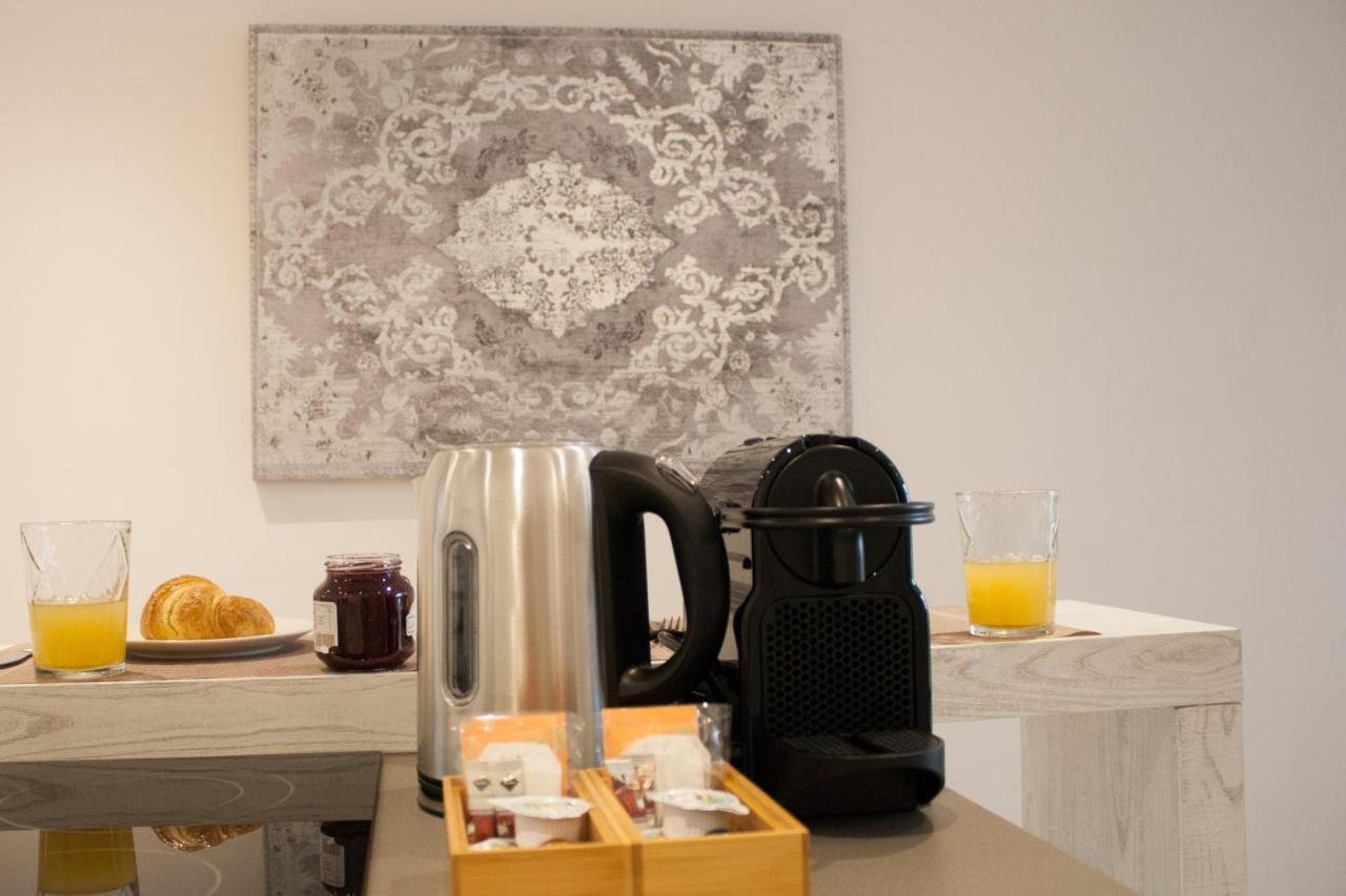 Appartement Charming Corners Azahar à Séville Extérieur photo